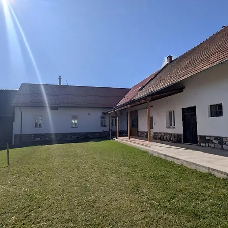 Statek Osmicka Apartment *